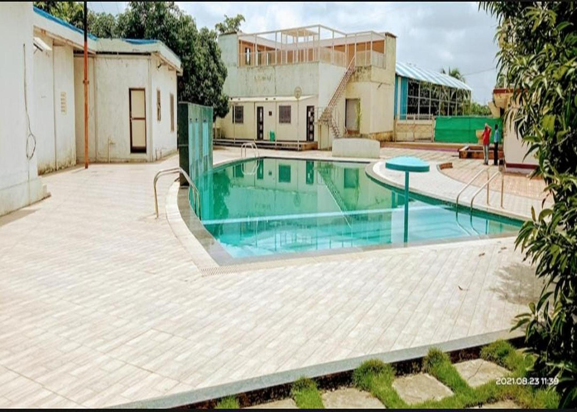 Turning Point Resort Kasara Luaran gambar