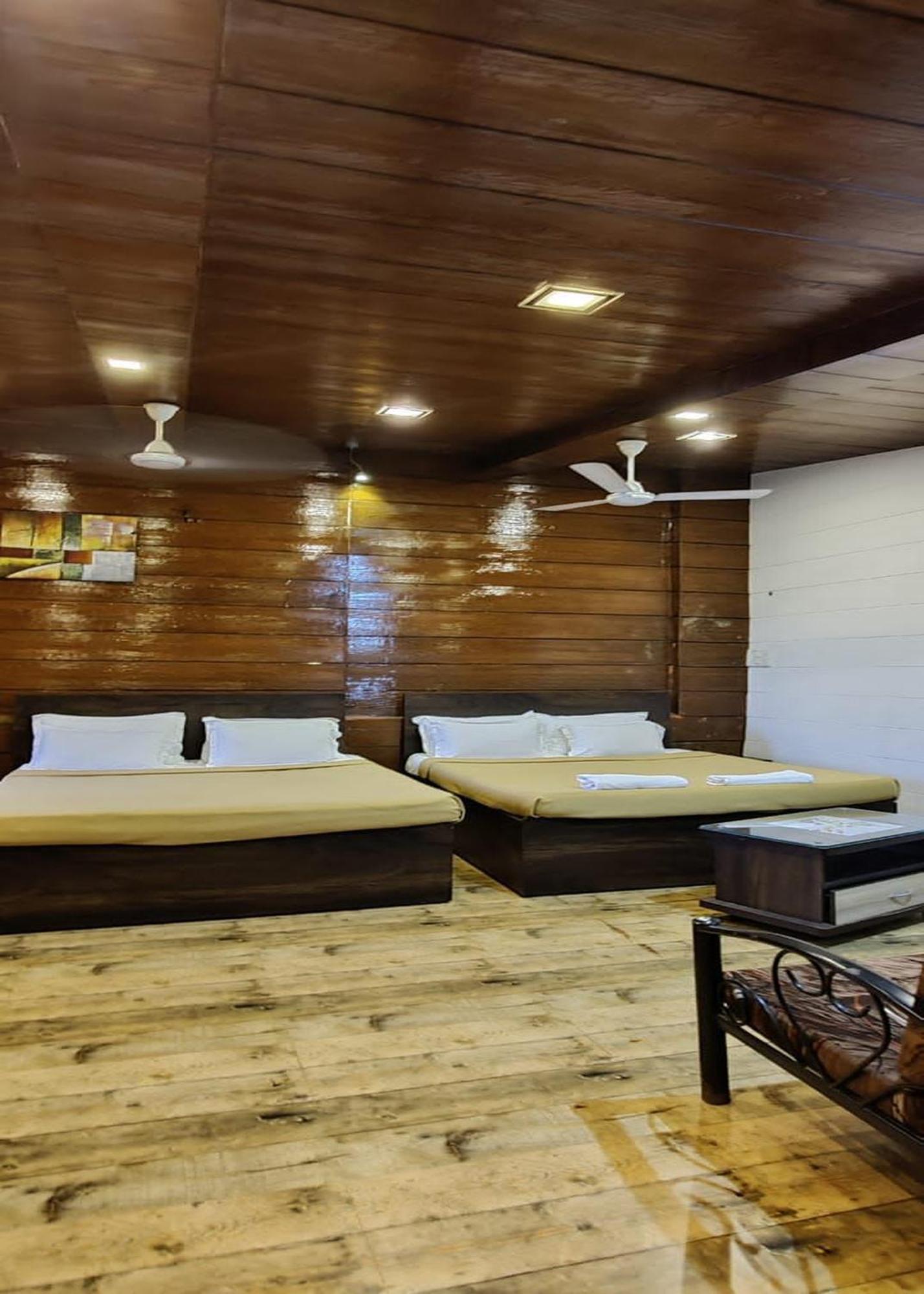 Turning Point Resort Kasara Luaran gambar